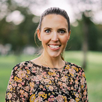 Headshot of Lizzie Maske smiling