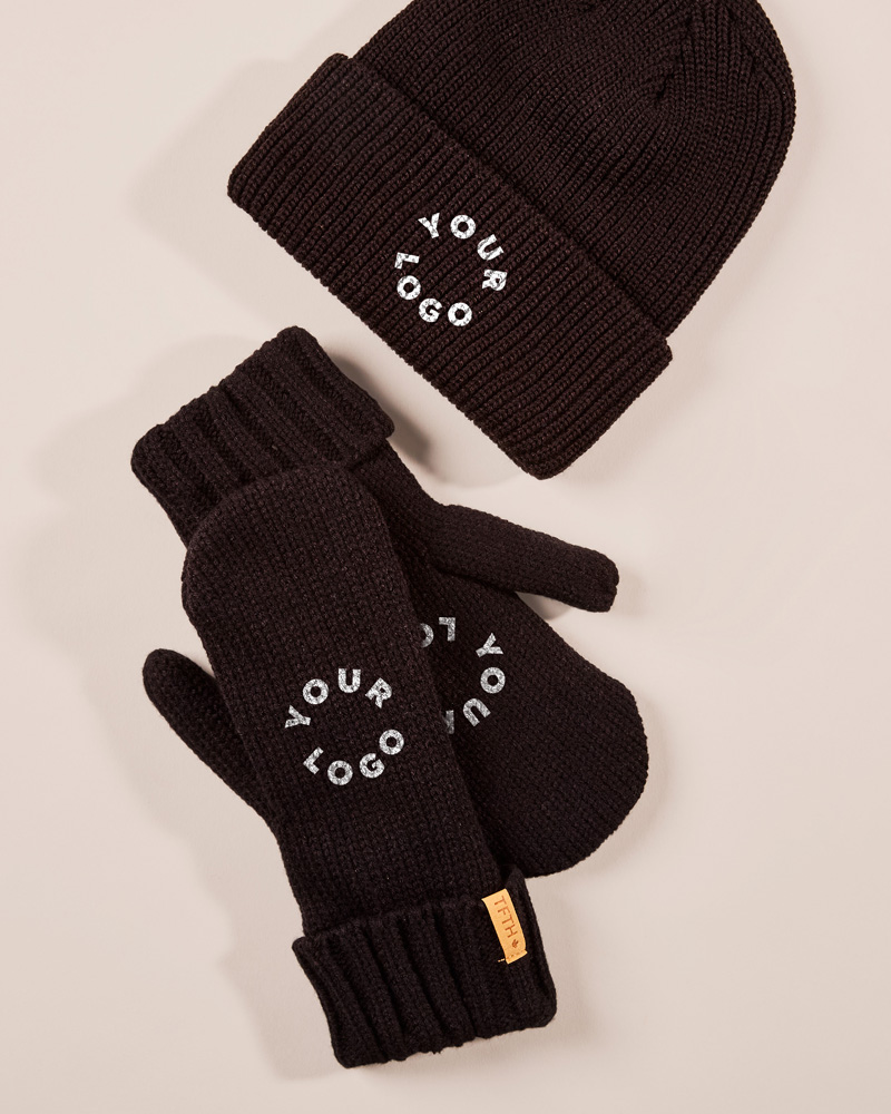 toque and mitts